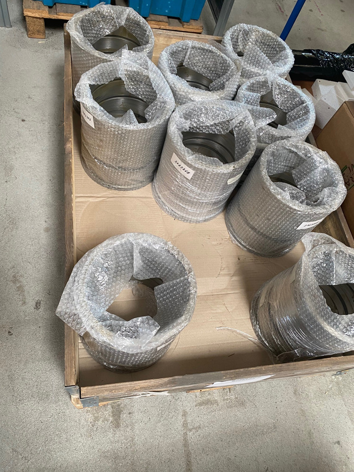 O&K Terex RH120E 6030 Bushing 2765268 1468727 449-8376 - Rezervni deli za Tovornjak: slika 1 O&K Terex RH120E 6030 Bushing 2765268 1468727 449-8376 - Rezervni deli za Tovornjak: slika 1