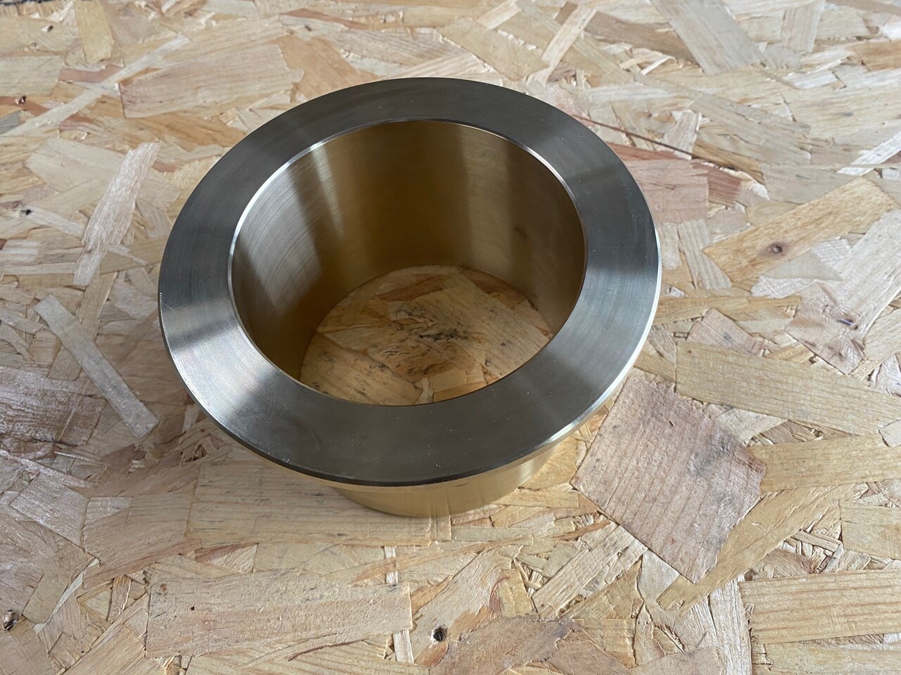 O&K Terex RH30 RH40 RH90 Idler bushings 2183817 2183818 2183820 - Rezervni deli za Tovornjak: slika 2 O&K Terex RH30 RH40 RH90 Idler bushings 2183817 2183818 2183820 - Rezervni deli za Tovornjak: slika 2