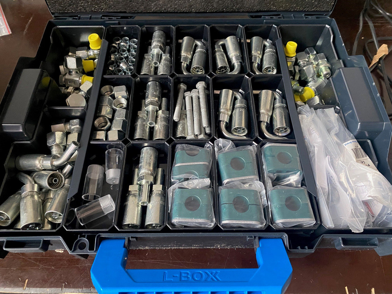 O&K Terex RH40 RH90 RH120 RH170 RH340 Assortment boxes 6004430 4042752 535-4519 6005000 4042756 535-4535 - Rezervni deli za Bager: slika 1 O&K Terex RH40 RH90 RH120 RH170 RH340 Assortment boxes 6004430 4042752 535-4519 6005000 4042756 535-4535 - Rezervni deli za Bager: slika 1