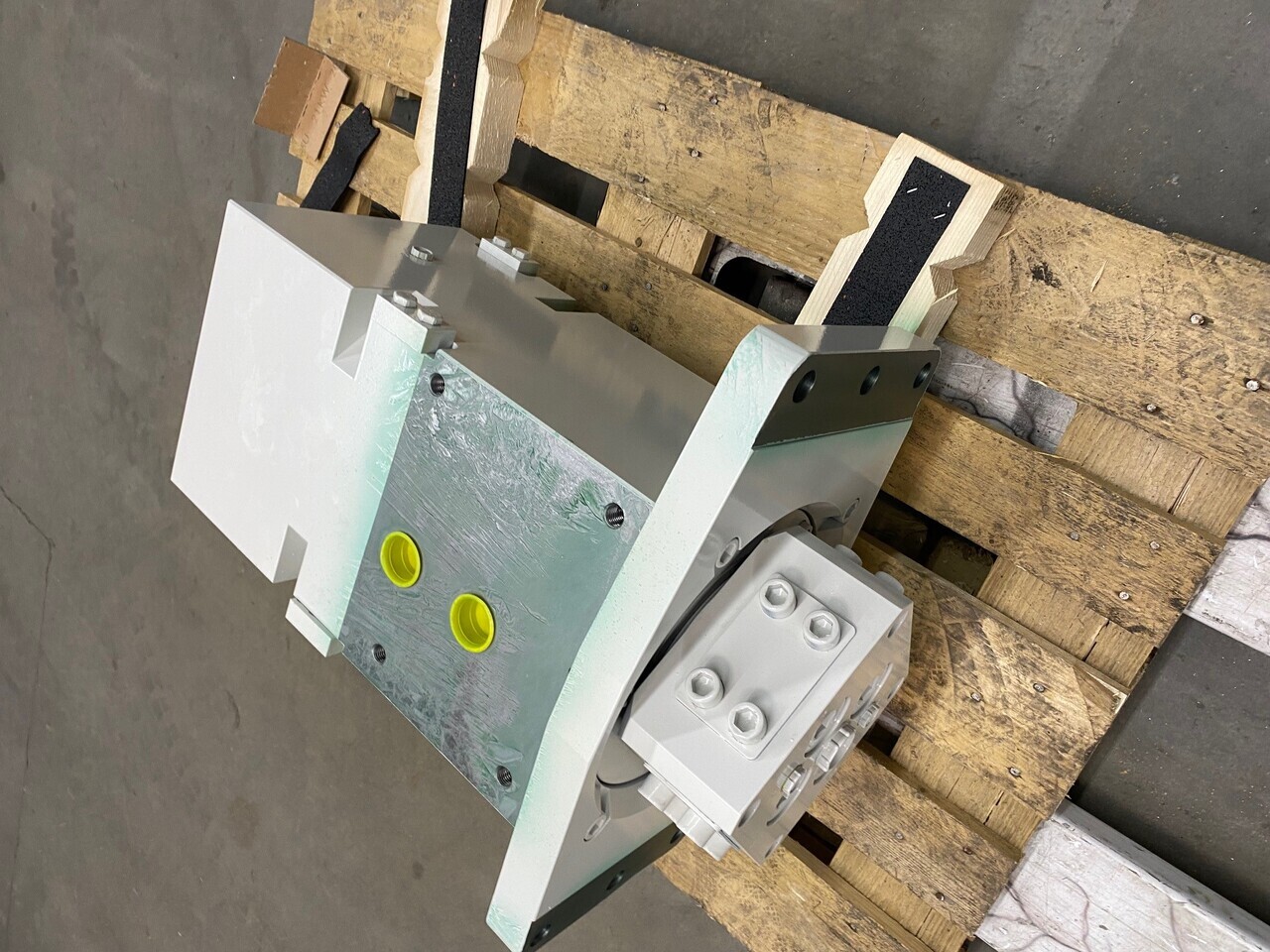 O&K Terex RH40 RH90 RH200 Rotor 1778490 1453559 533-7124 - Rezervni deli za Tovornjak: slika 1 O&K Terex RH40 RH90 RH200 Rotor 1778490 1453559 533-7124 - Rezervni deli za Tovornjak: slika 1