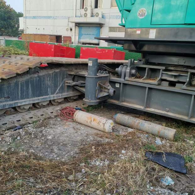 2005 KOBELCO 7150 - Gosenični žerjav: slika 2 2005 KOBELCO 7150 - Gosenični žerjav: slika 2