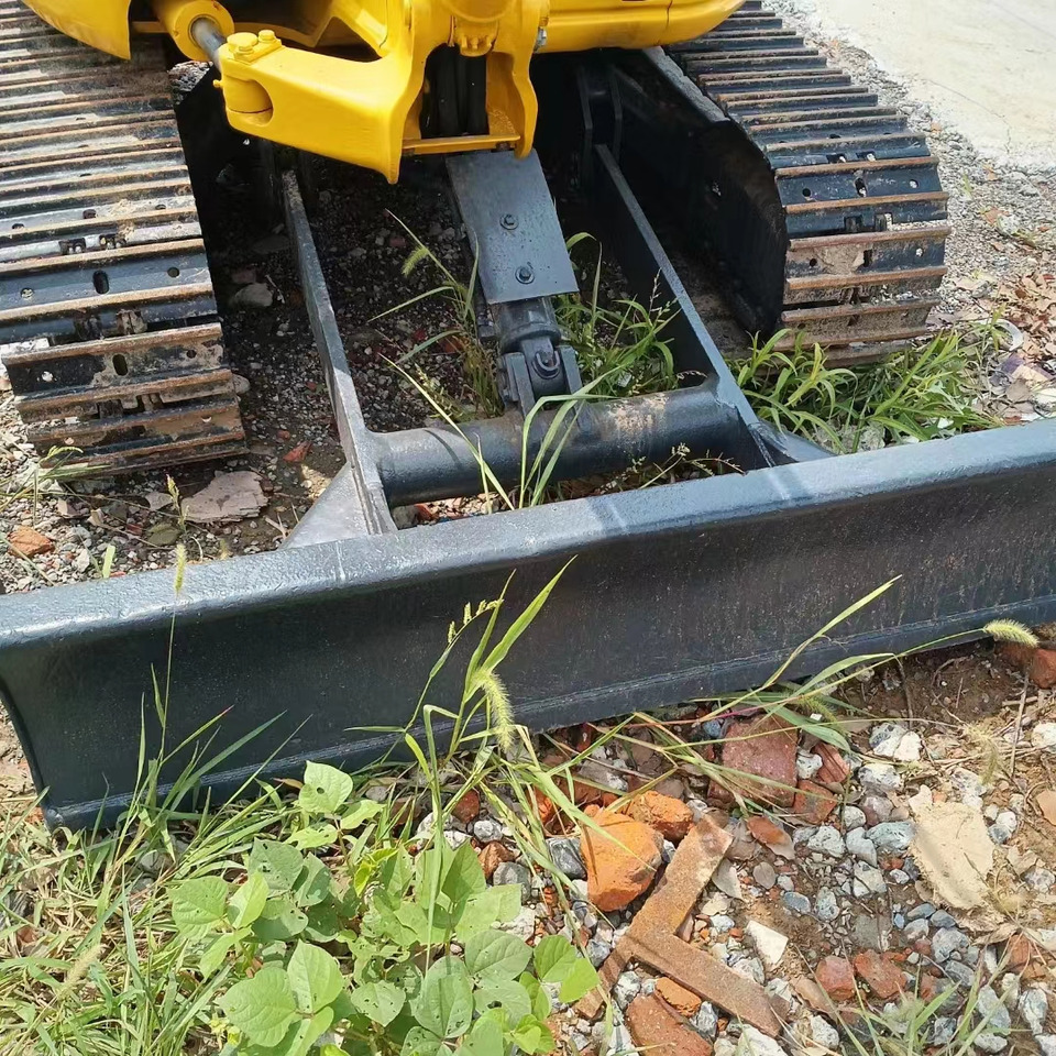 KOMATSU PC30 - Mini bager: slika 3 KOMATSU PC30 - Mini bager: slika 3