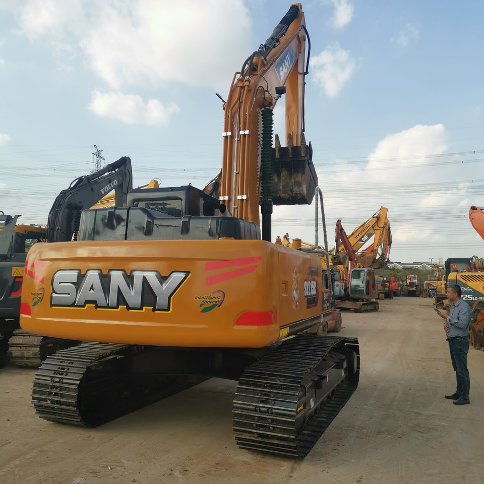 SANY SY215C - Bager goseničar: slika 1 SANY SY215C - Bager goseničar: slika 1