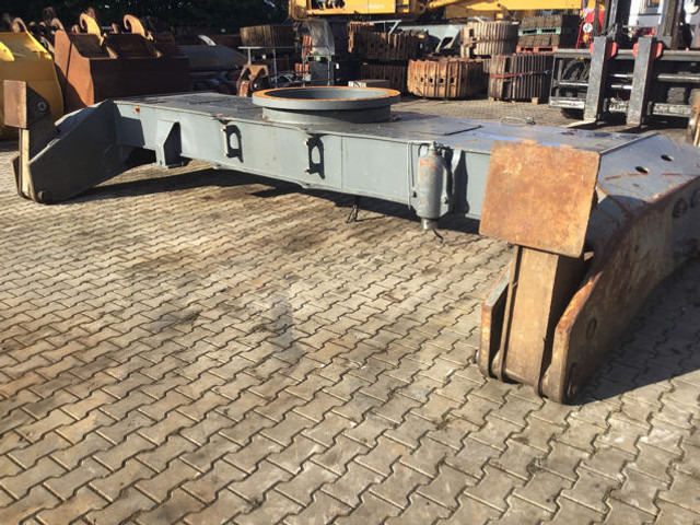 Liebherr A934C Li - Karoserija in zunanjost: slika 3 Liebherr A934C Li - Karoserija in zunanjost: slika 3