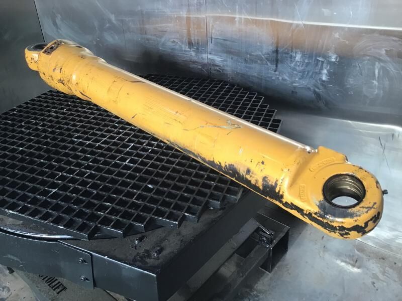 Liebherr A944C Li / A934 Li / R914 / R924 / R934B / R954B / R974B / R974 / R944B - Hidravlični cilinder: slika 1 Liebherr A944C Li / A934 Li / R914 / R924 / R934B / R954B / R974B / R974 / R944B - Hidravlični cilinder: slika 1