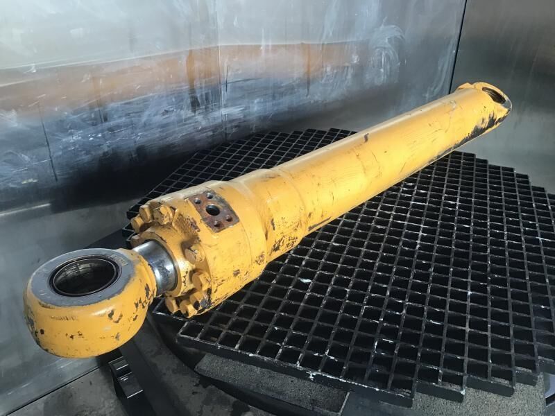 Liebherr A944C Li / A934 Li / R914 / R924 / R934B / R954B / R974B / R974 / R944B - Hidravlični cilinder: slika 2 Liebherr A944C Li / A934 Li / R914 / R924 / R934B / R954B / R974B / R974 / R944B - Hidravlični cilinder: slika 2