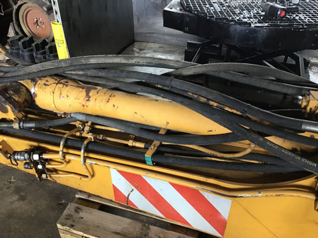 Liebherr Bucket Cylinder - Hidravlični cilinder: slika 1 Liebherr Bucket Cylinder - Hidravlični cilinder: slika 1