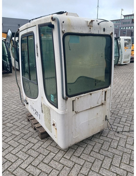 Liebherr C series - Kabina in notranjost: slika 4 Liebherr C series - Kabina in notranjost: slika 4