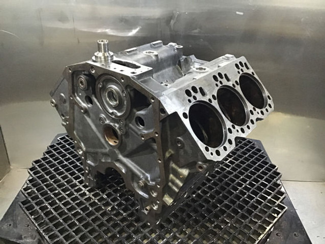 Liebherr Crankcase - Cev za dovod zraka: slika 3 Liebherr Crankcase - Cev za dovod zraka: slika 3
