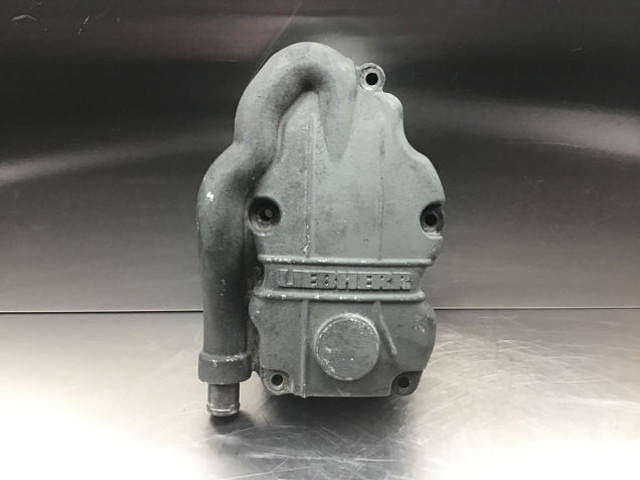 Liebherr Cylinderhead Cover - Blok cilindra: slika 4 Liebherr Cylinderhead Cover - Blok cilindra: slika 4
