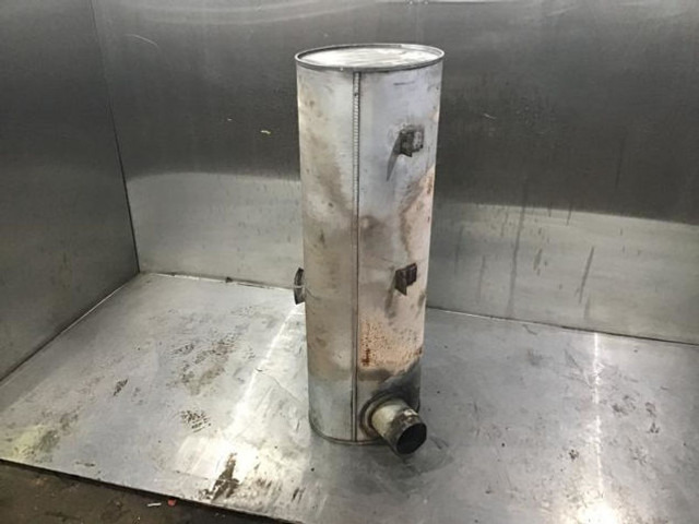 Liebherr Exhaust Silencer - Dušilec: slika 5 Liebherr Exhaust Silencer - Dušilec: slika 5