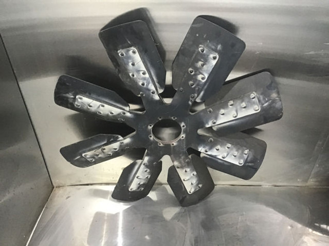 Liebherr Fan Blade - Hladilni sistem: slika 1 Liebherr Fan Blade - Hladilni sistem: slika 1