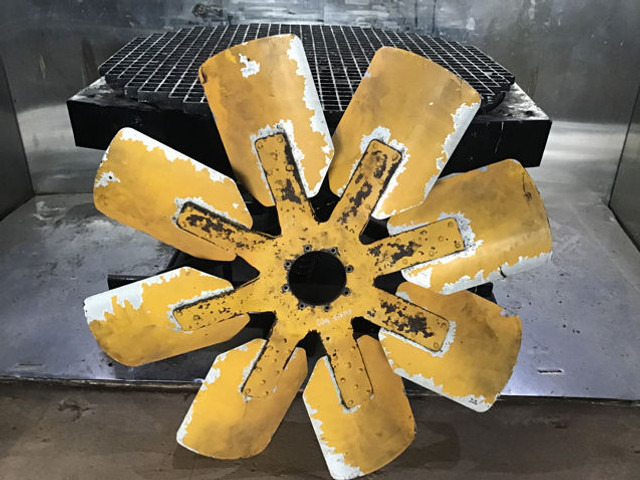 Liebherr Fan Blade - Hladilni sistem: slika 2 Liebherr Fan Blade - Hladilni sistem: slika 2