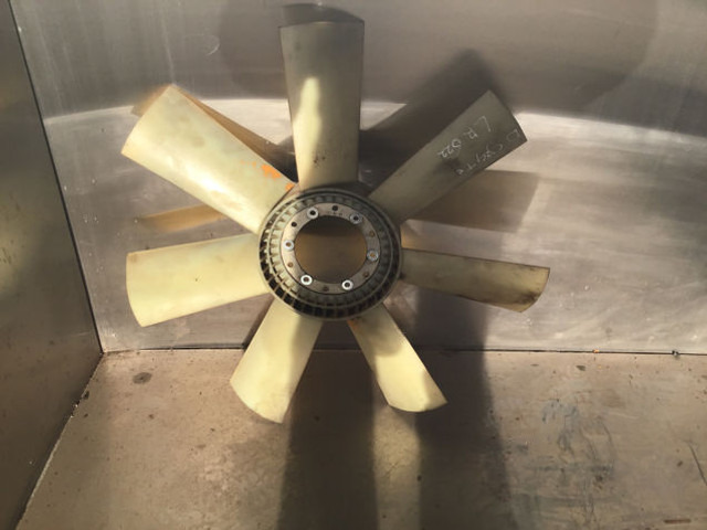 Liebherr Fan Blade - Hladilni sistem: slika 1 Liebherr Fan Blade - Hladilni sistem: slika 1
