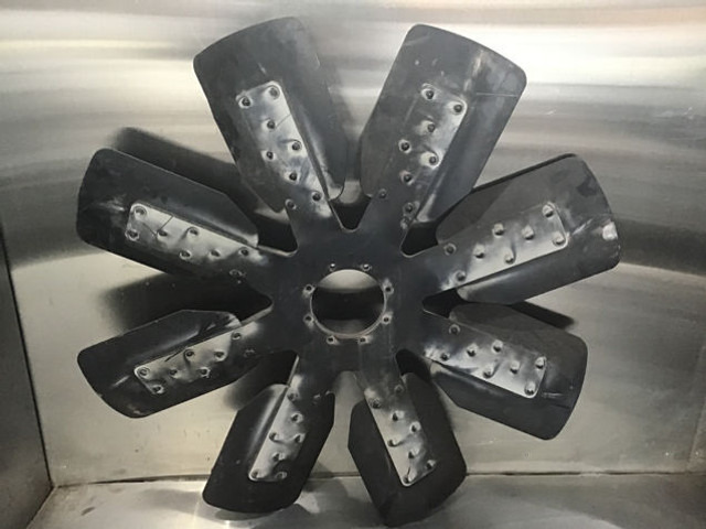 Liebherr Fan Blade - Hladilni sistem: slika 2 Liebherr Fan Blade - Hladilni sistem: slika 2