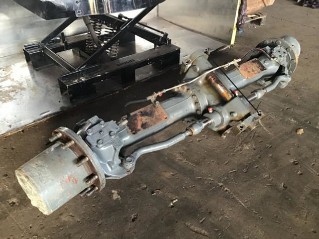 Liebherr Front Axle - Os in deli: slika 2 Liebherr Front Axle - Os in deli: slika 2