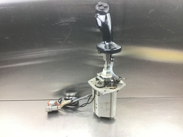 Liebherr Joystick - Prestavna ročica: slika 1 Liebherr Joystick - Prestavna ročica: slika 1