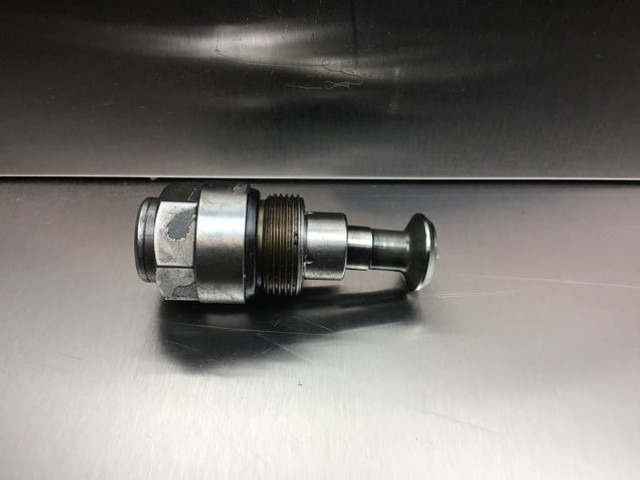Liebherr Non-Return Valve - Motor in deli: slika 1 Liebherr Non-Return Valve - Motor in deli: slika 1