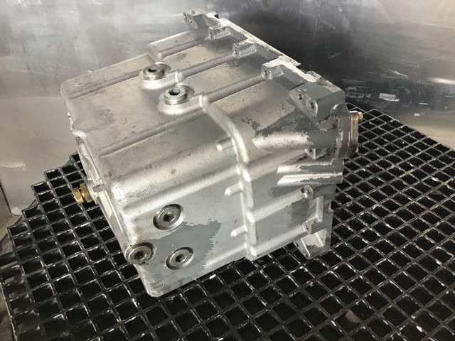 Liebherr Oil Sump - Karter: slika 4 Liebherr Oil Sump - Karter: slika 4
