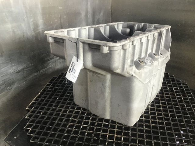 Liebherr Oil Sump - Karter: slika 3 Liebherr Oil Sump - Karter: slika 3