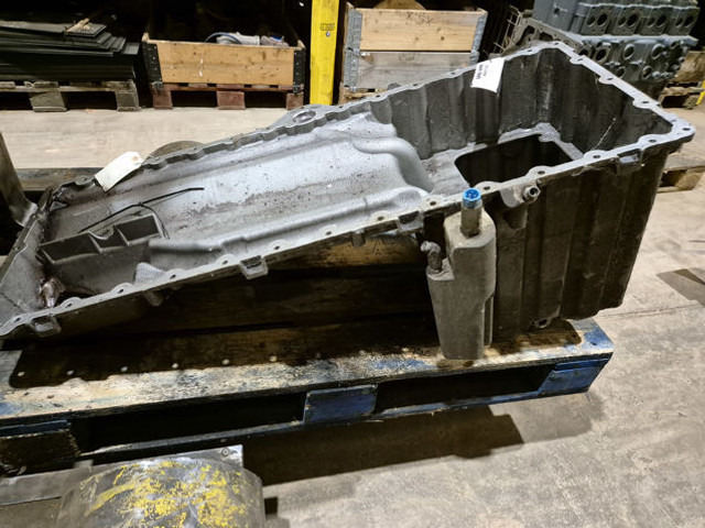 Liebherr Oil Sump - Karter: slika 3 Liebherr Oil Sump - Karter: slika 3