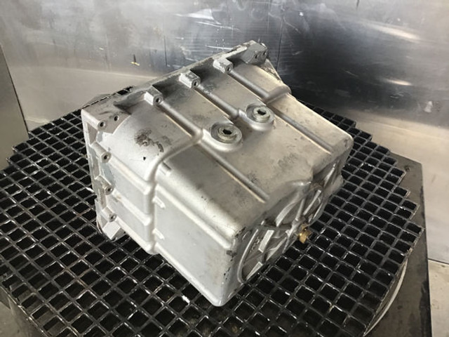 Liebherr Oil Sump - Karter: slika 1 Liebherr Oil Sump - Karter: slika 1