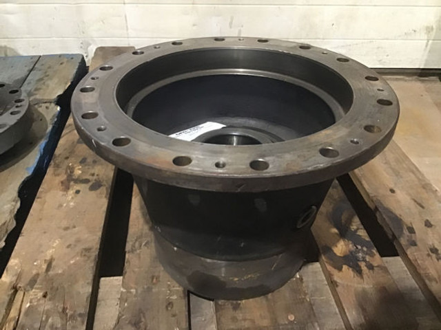Liebherr Output Shaft Housing - Pesto: slika 1 Liebherr Output Shaft Housing - Pesto: slika 1