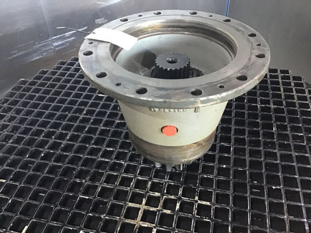 Liebherr Output Shaft Housing - Pesto: slika 3 Liebherr Output Shaft Housing - Pesto: slika 3