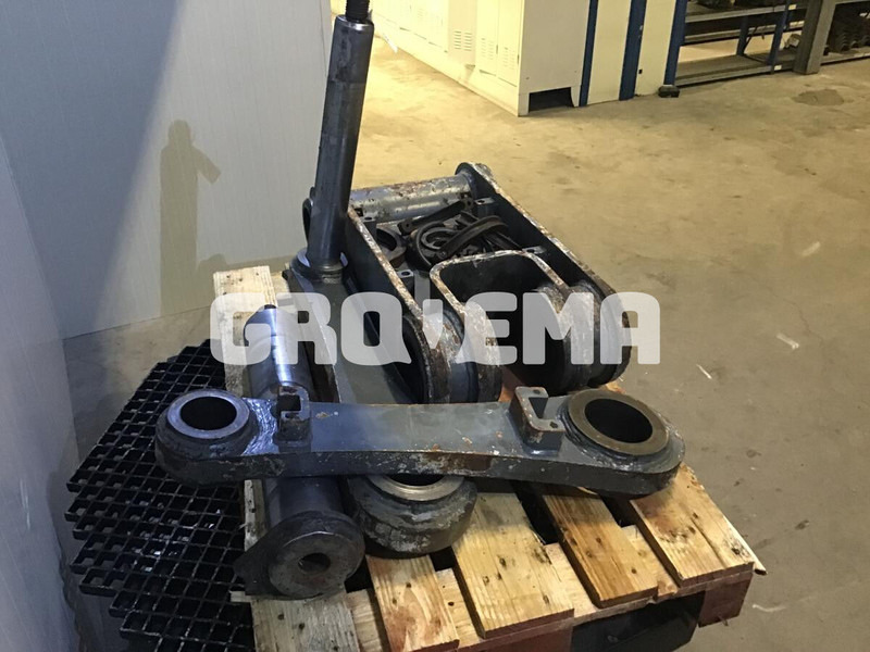 Liebherr R946 LC / R946 NLC / R950 LC-V / R954C / R956 / R974C / R956 LC - Hitra spojka: slika 4 Liebherr R946 LC / R946 NLC / R950 LC-V / R954C / R956 / R974C / R956 LC - Hitra spojka: slika 4