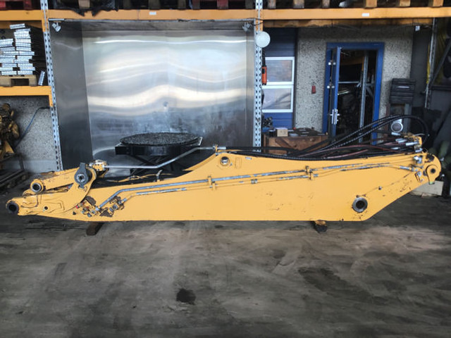 Liebherr Stick 3,9 M - Karoserija in zunanjost: slika 1 Liebherr Stick 3,9 M - Karoserija in zunanjost: slika 1