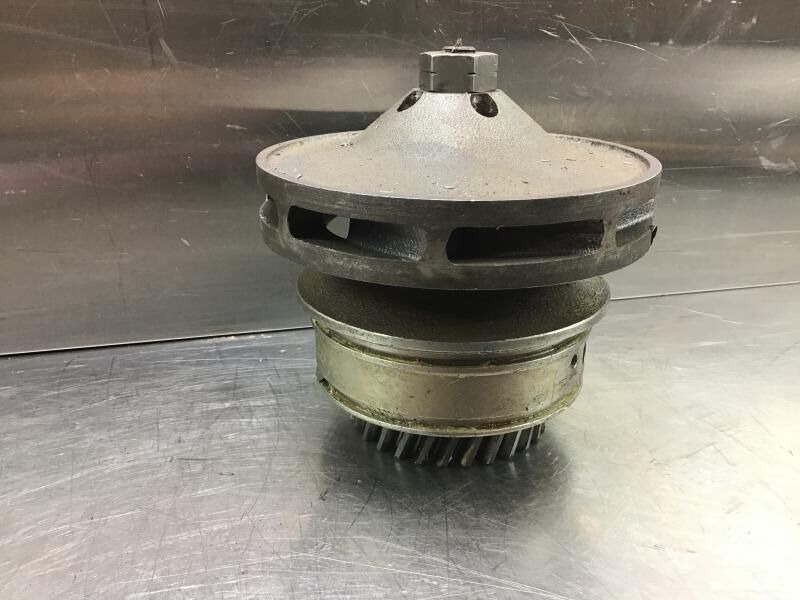 Liebherr Water Pump - Vodna črpalka: slika 3 Liebherr Water Pump - Vodna črpalka: slika 3