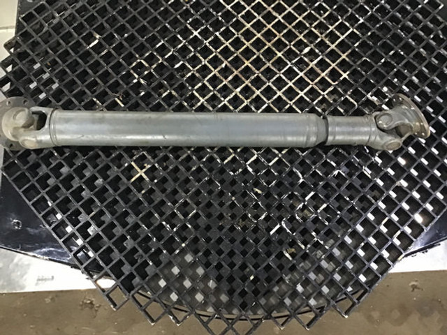 ZF Propeller Shaft - Polosovina: slika 4 ZF Propeller Shaft - Polosovina: slika 4