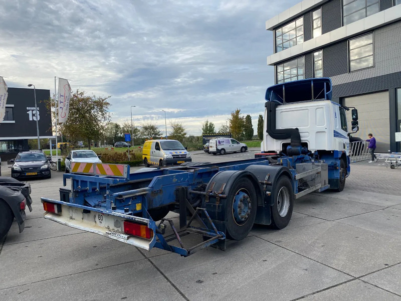 DAF CF 75.310 / Manual / Euro 3 - Tovornjak-šasija: slika 4 DAF CF 75.310 / Manual / Euro 3 - Tovornjak-šasija: slika 4