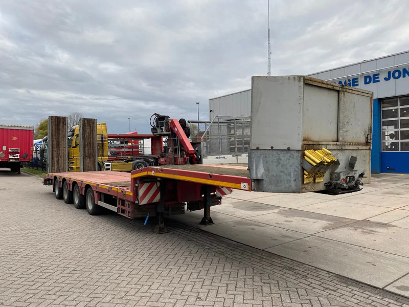 Faymonville Max Trailer F-S44-1A1Y / Extendable / Hydraulic Ramps / 58 Ton / 2x Steering Axle - Nizko noseča polprikolica: slika 5 Faymonville Max Trailer F-S44-1A1Y / Extendable / Hydraulic Ramps / 58 Ton / 2x Steering Axle - Nizko noseča polprikolica: slika 5