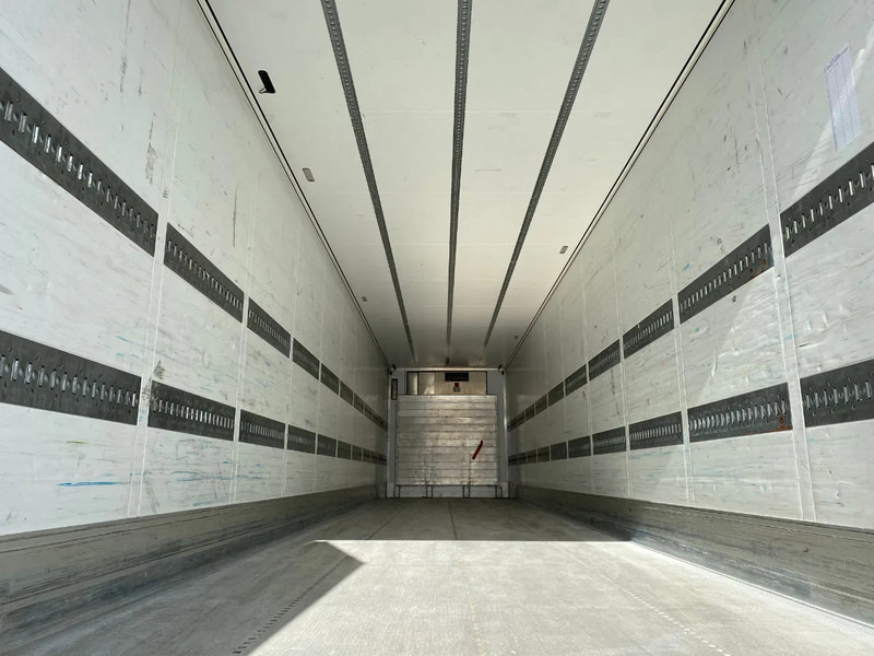 Polprikolica hladilnik Schmitz Cargobull SCB*3SB Frigo / Thermo King SLXe 300: slika 7 Polprikolica hladilnik Schmitz Cargobull SCB*3SB Frigo / Thermo King SLXe 300: slika 7