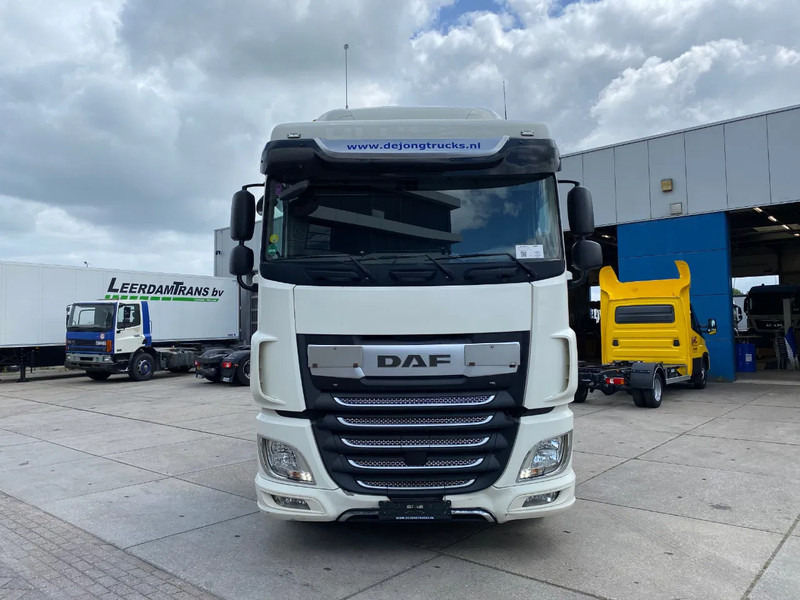 DAF XF 106.450 SC / Automatic / Euro 6 - Vlačilec: slika 2 DAF XF 106.450 SC / Automatic / Euro 6 - Vlačilec: slika 2