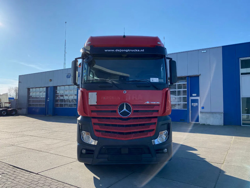 Mercedes-Benz Actros 1945 / StreamSpace / Hydraulic / Automatic - Vlačilec: slika 2 Mercedes-Benz Actros 1945 / StreamSpace / Hydraulic / Automatic - Vlačilec: slika 2