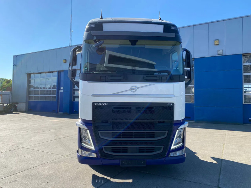 Volvo FH 13.500 Globetrotter XL / I-Park Cool / 2x Tank / Euro 6D - Vlačilec: slika 2 Volvo FH 13.500 Globetrotter XL / I-Park Cool / 2x Tank / Euro 6D - Vlačilec: slika 2