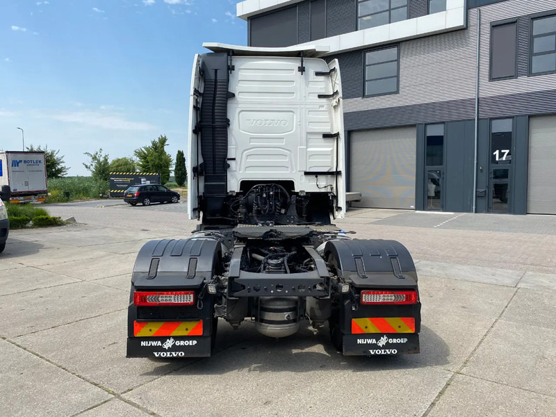 Volvo FH 13.500 Globetrotter XL / I-parkCool / Alcoa / 2x Tank - Vlačilec: slika 5 Volvo FH 13.500 Globetrotter XL / I-parkCool / Alcoa / 2x Tank - Vlačilec: slika 5