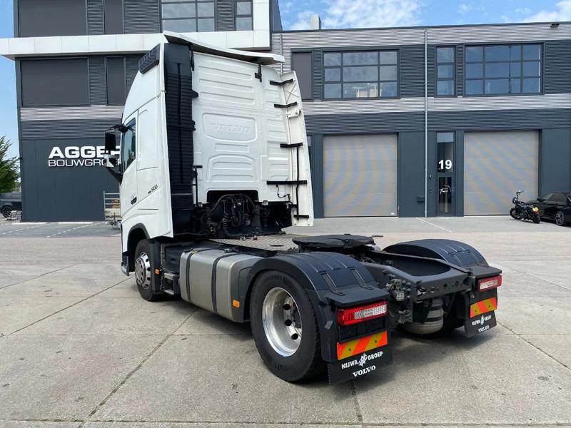 Volvo FH 13.500 Globetrotter XL / I-parkCool / Alcoa / 2x Tank - Vlačilec: slika 4 Volvo FH 13.500 Globetrotter XL / I-parkCool / Alcoa / 2x Tank - Vlačilec: slika 4