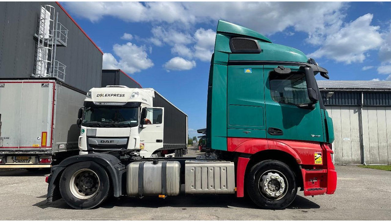 Mercedes-Benz Actros 1845 RETARDER - Vlačilec: slika 4 Mercedes-Benz Actros 1845 RETARDER - Vlačilec: slika 4