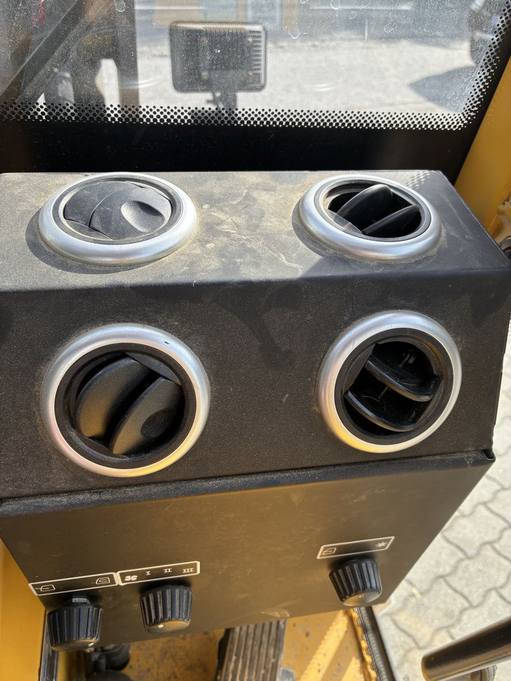 Eurotrac Eurotrac W13 - Zgibni nakladalnik: slika 3 Eurotrac Eurotrac W13 - Zgibni nakladalnik: slika 3