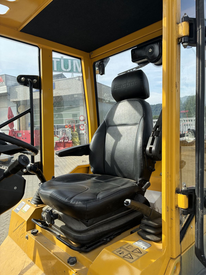 Eurotrac Eurotrac W13 - Zgibni nakladalnik: slika 4 Eurotrac Eurotrac W13 - Zgibni nakladalnik: slika 4