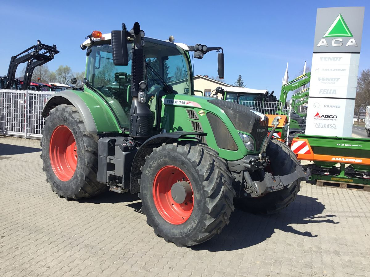 Fendt 714 Vo Vario - Traktor: slika 1 Fendt 714 Vo Vario - Traktor: slika 1