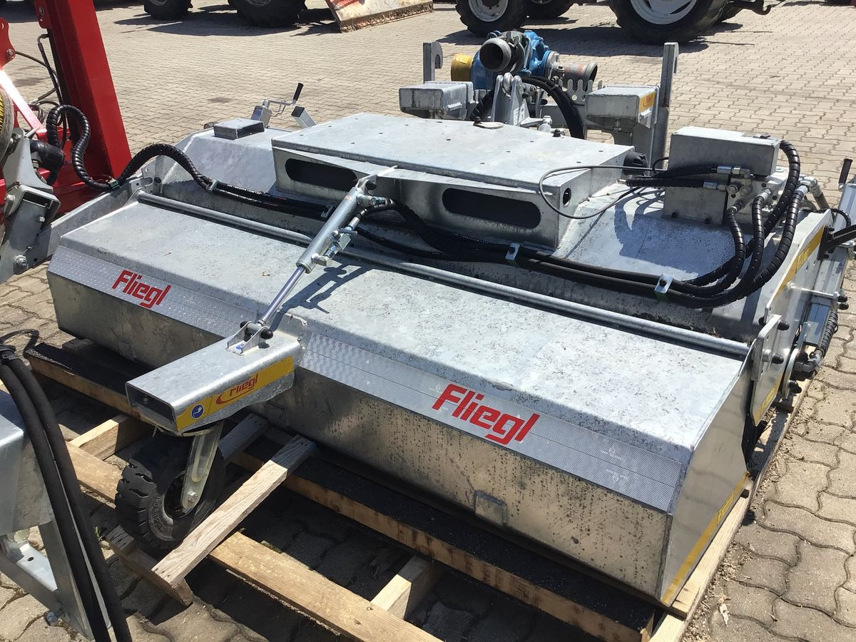 Fliegl Profi 2300 - Metla: slika 2 Fliegl Profi 2300 - Metla: slika 2