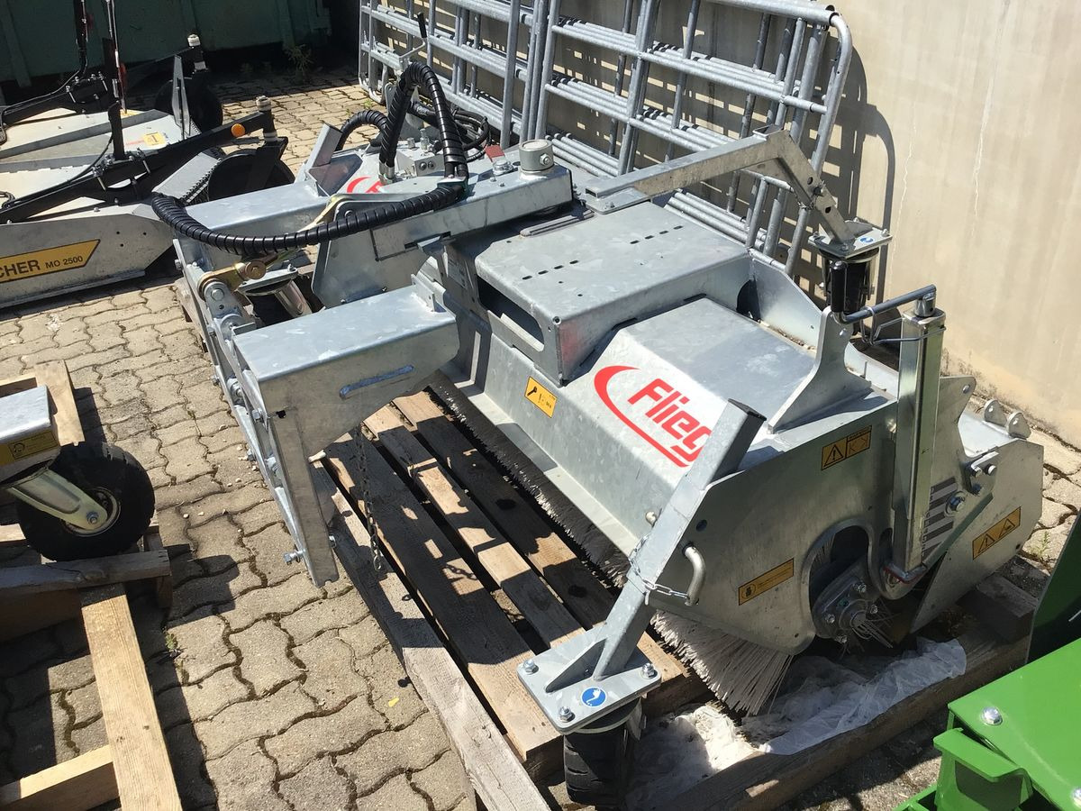 Fliegl Typ 600 - Metla: slika 3 Fliegl Typ 600 - Metla: slika 3