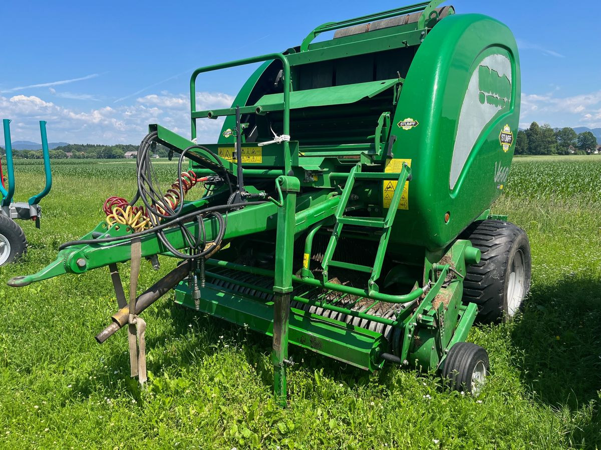 McHale V660 - Balirka za okrogle bale: slika 1 McHale V660 - Balirka za okrogle bale: slika 1