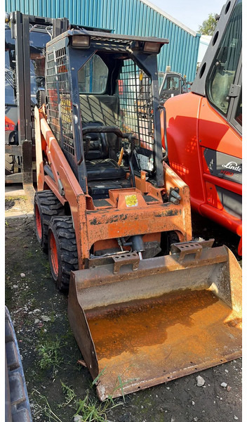 Bobcat S70 - Mini nakladalec: slika 2 Bobcat S70 - Mini nakladalec: slika 2