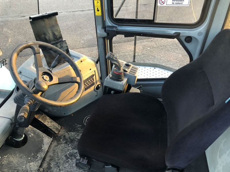 KONECRANES SMV4531 TB5 - Dosežni viličar: slika 3 KONECRANES SMV4531 TB5 - Dosežni viličar: slika 3