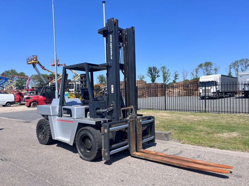 Nissan VF05H70U - Diesel viličar: slika 4 Nissan VF05H70U - Diesel viličar: slika 4